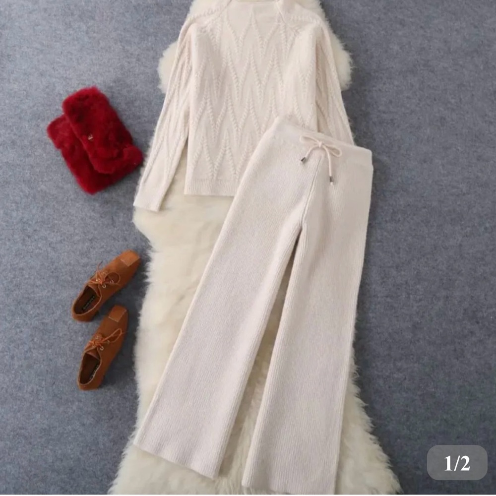 Ivory Two Piece Set NWT